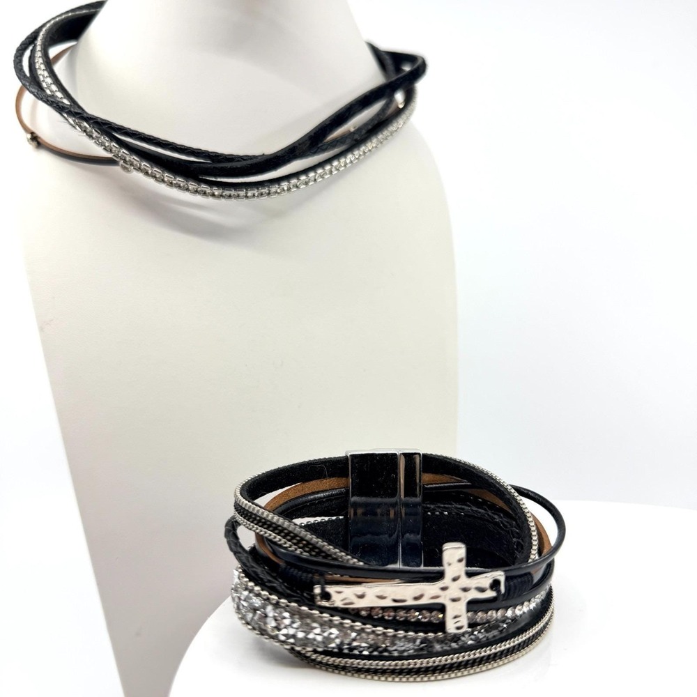 Vintage Black Faux Leather Jewelry Set Hammered Cross Magnetic Wrap Bracelet 90s